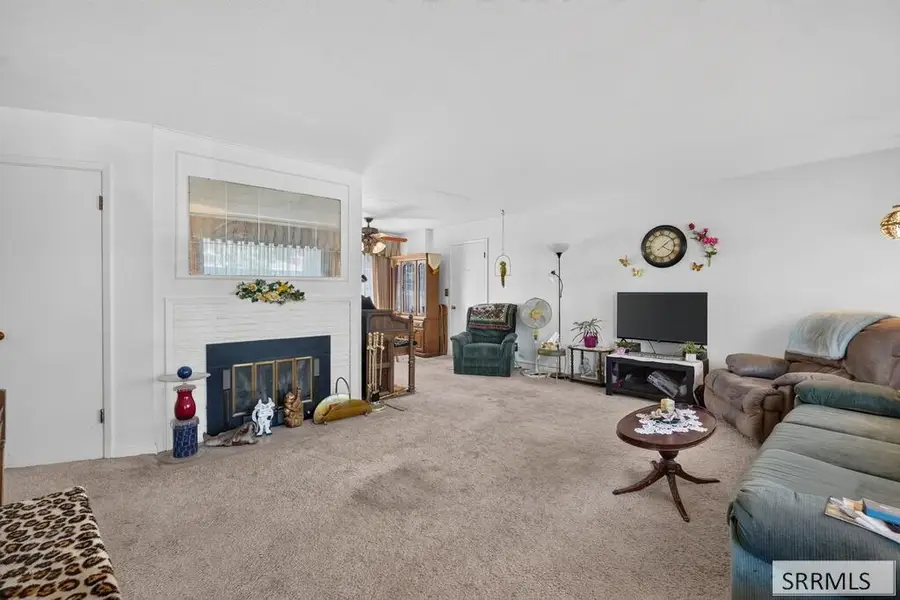 1260 10th Street, Idaho Falls, ID 83404 - #2