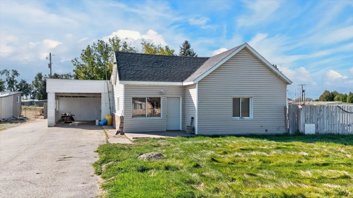 13820 N Hawthorne Rd, Pocatello, ID 83202 - #1
