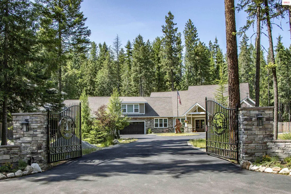 399 Forest Knolls Drive, Sandpoint, ID 83864 - #1