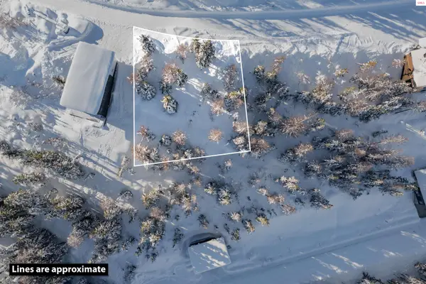 375 Blizzard Dr, Sandpoint, ID 83864