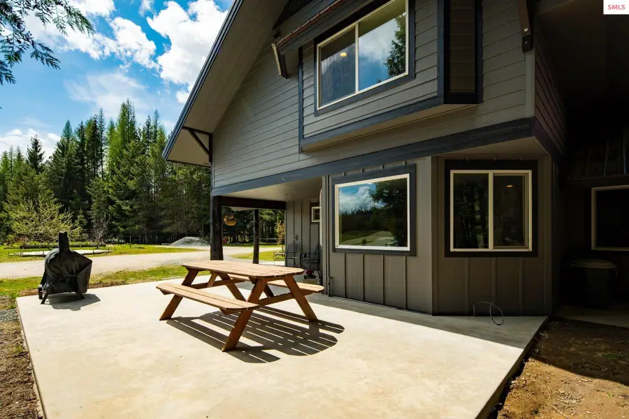 181 Calypso Ln, Sandpoint, ID 83864 - Image #2