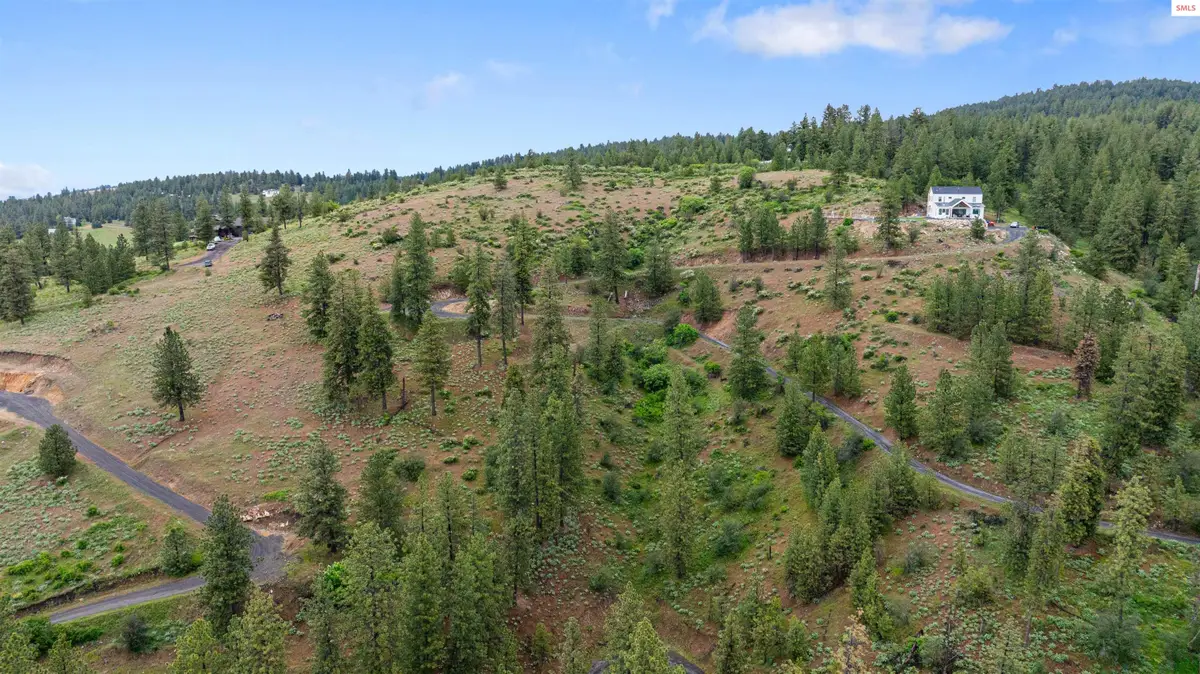 6527 E Big Rock Rd, Spokane, WA 99223 - Image #1