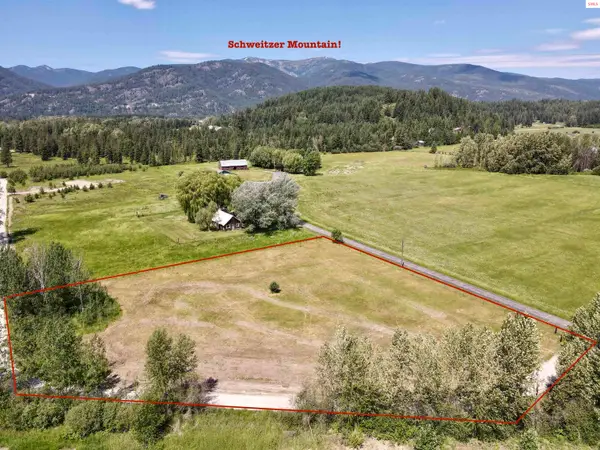 44 Knitting Ln, Sandpoint, ID 83864