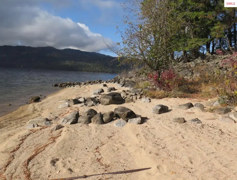 108 Powerline Rd, Coolin, ID 83821 - Image #2