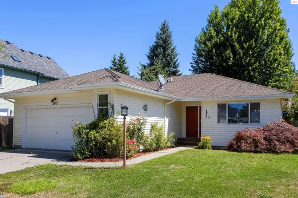 207 S Lincoln Ave, Sandpoint, ID 83864