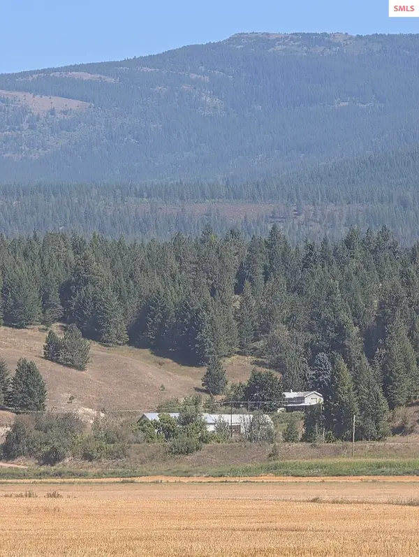 2405 Deer Park Road, Bonners Ferry, ID 83805