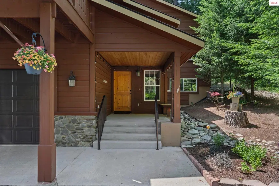 316 Brisboys Rd, Sagle, ID 83860 - Image #2