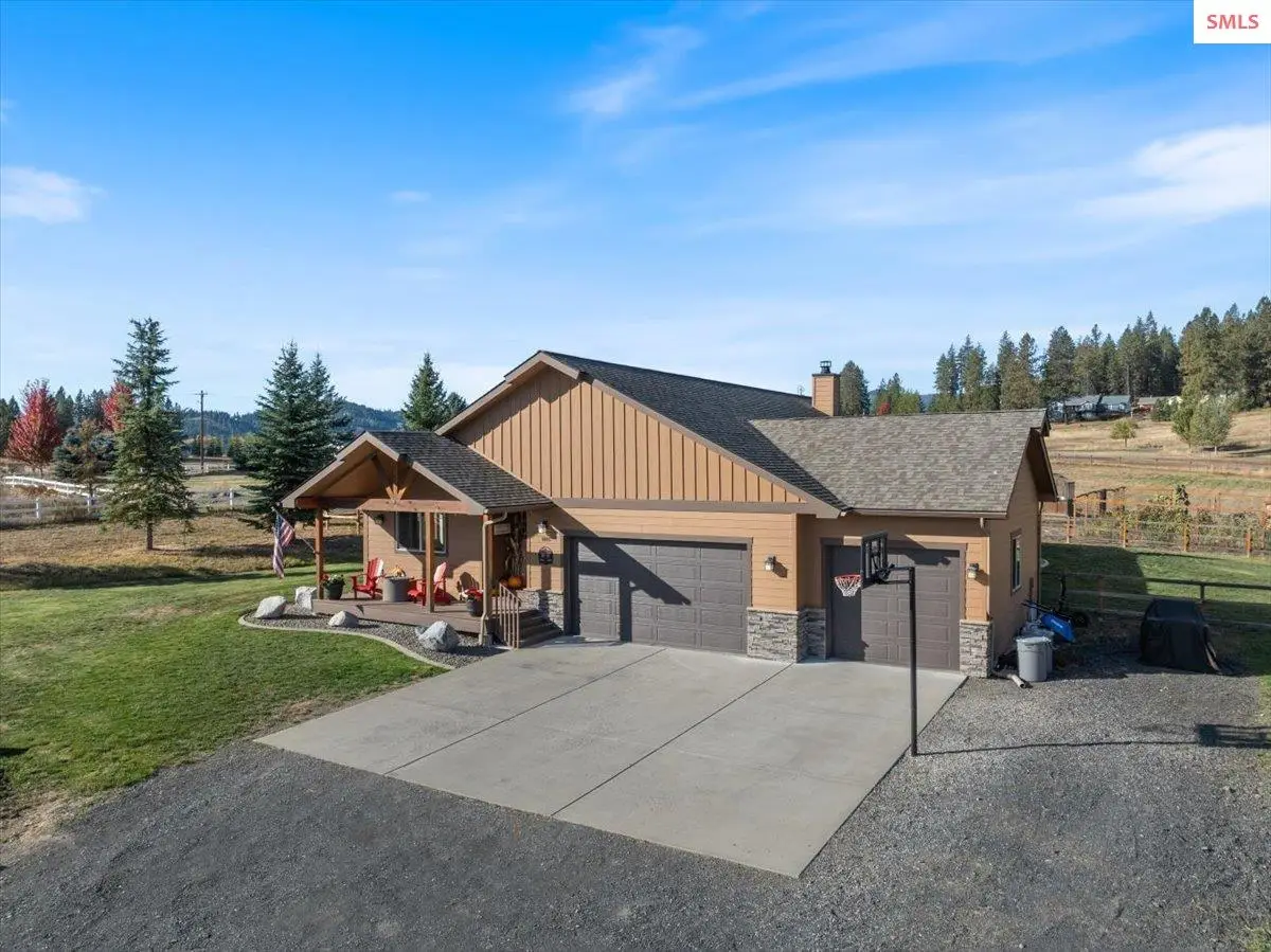 6005 W Meadowbrook Loop, Coeur Dalene, ID 83814 - Image #1