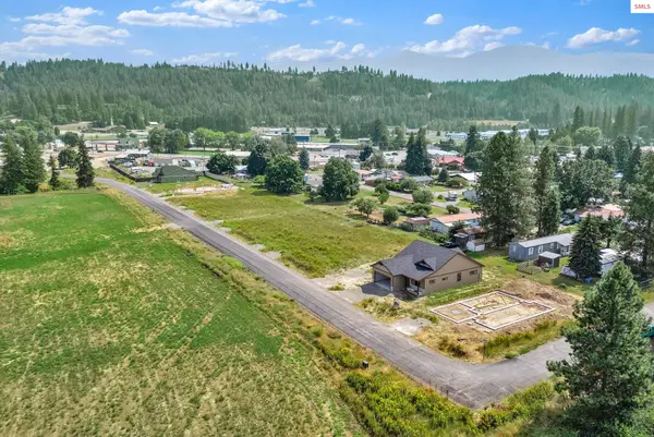 6850 Selkirk St, Bonners Ferry, ID 83805