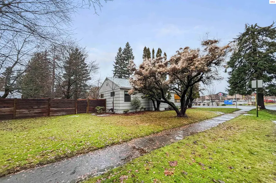 727 Sixth Avenue, Sandpoint, ID 83864 - Image #2