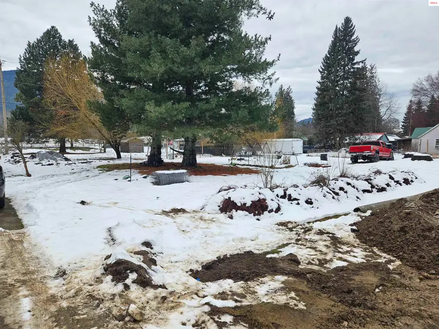 318 E 3rd Ave, Clark Fork, ID 83811 - Image #3