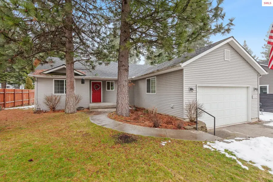 31610 N Stilson Ave, Spirit Lake, ID 83869 - Image #2