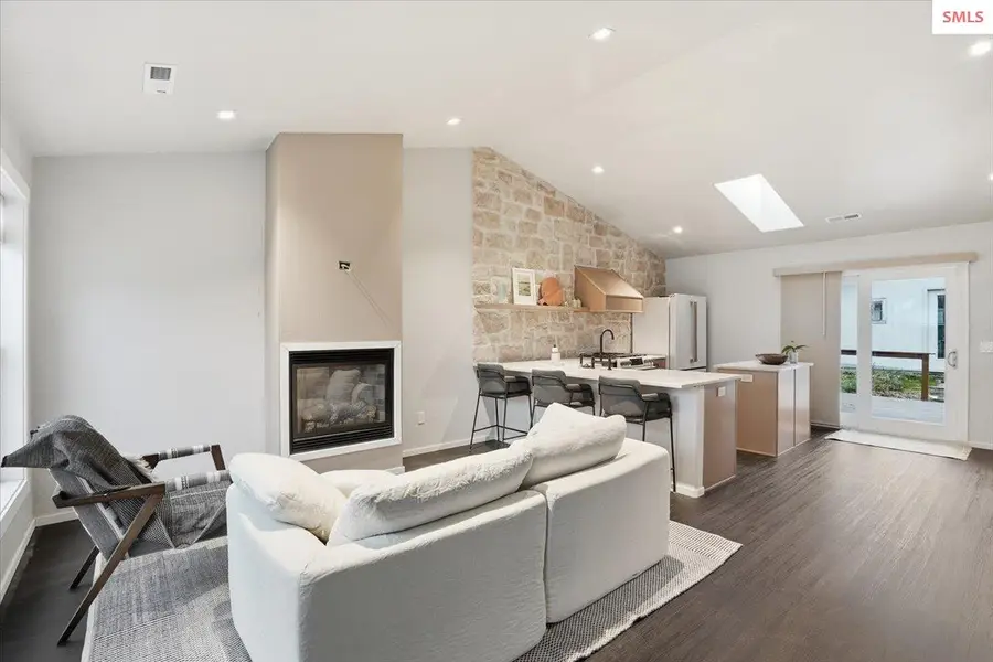 311 S Third Ave, Sandpoint, ID 83864 - Image #2