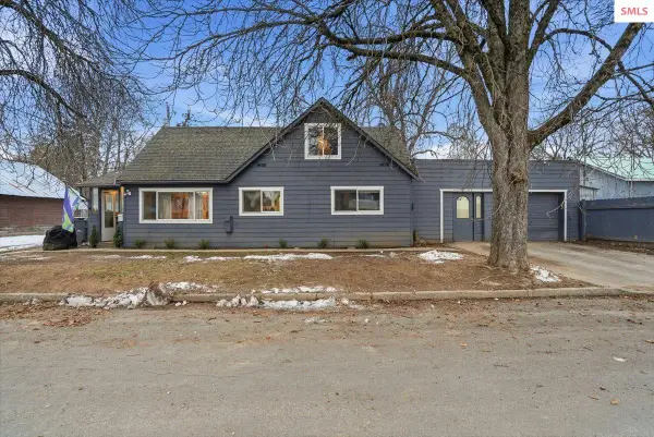 215 Forest Ave, Sandpoint, ID 83864