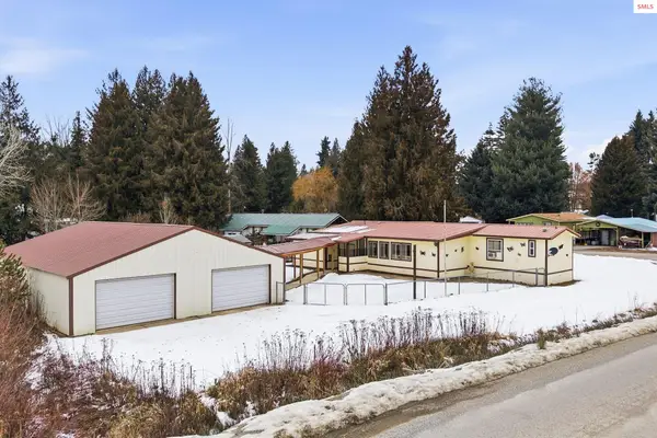 210 Walker Way, Sagle, ID 83860