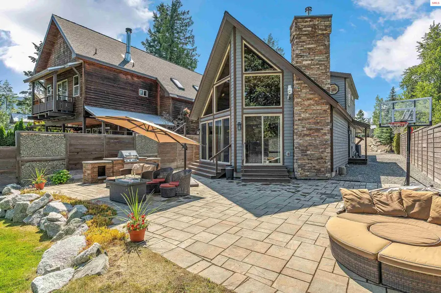 23 Lakewood Avenue, Sagle, ID 83860 - Image #2