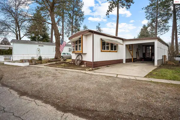 9156 N Starr Loop, Hayden, ID 83835