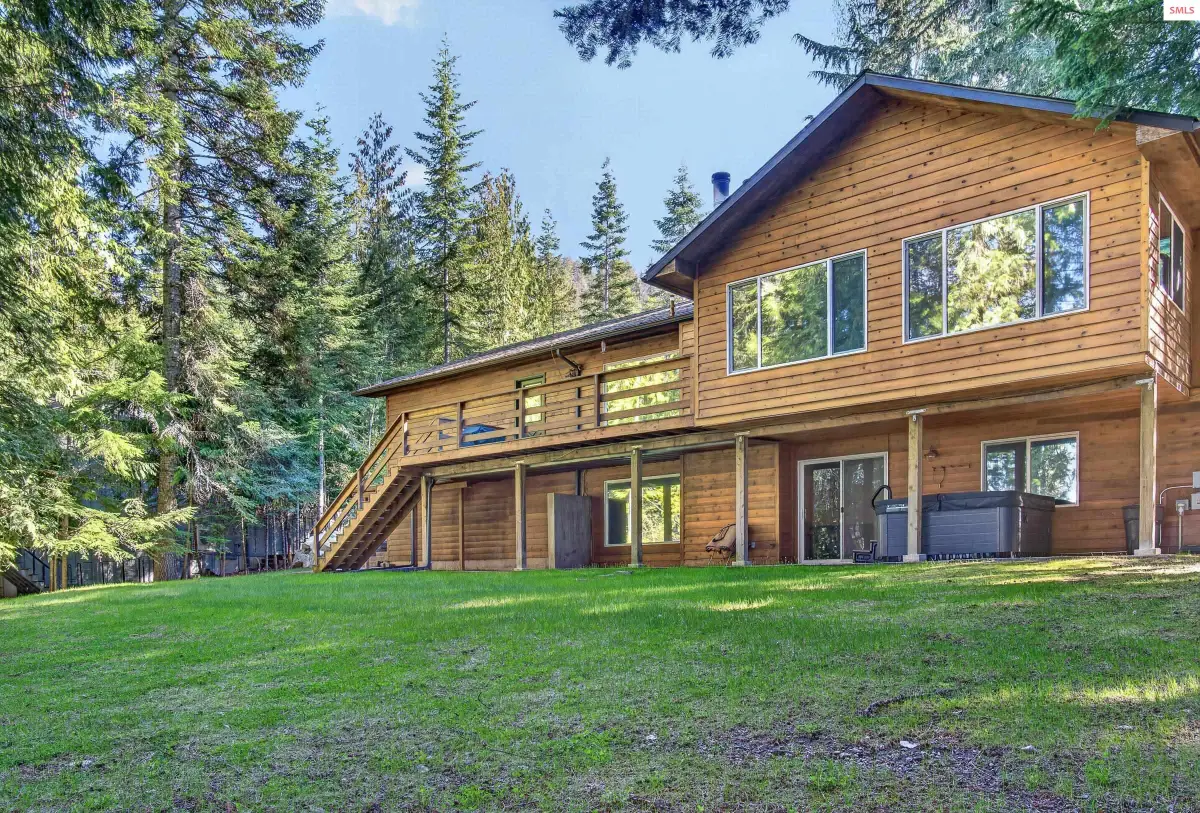 1205 Wooded Acres Dr, Sagle, ID 83860 - #1