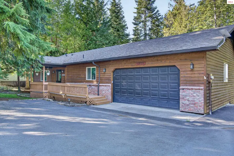 1205 Wooded Acres Dr, Sagle, ID 83860 - #2