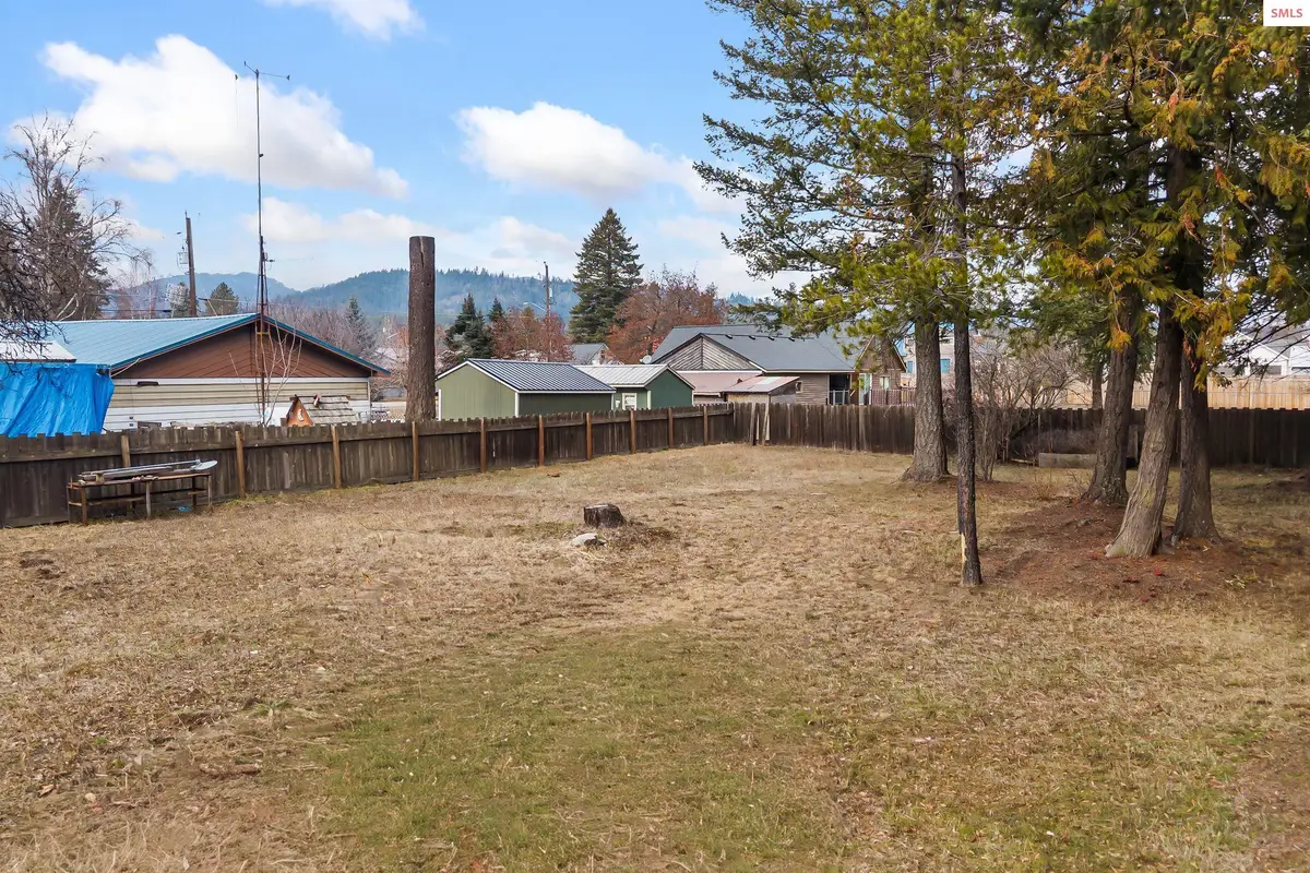 NNA Dixon, Priest River, ID 83852 - #1