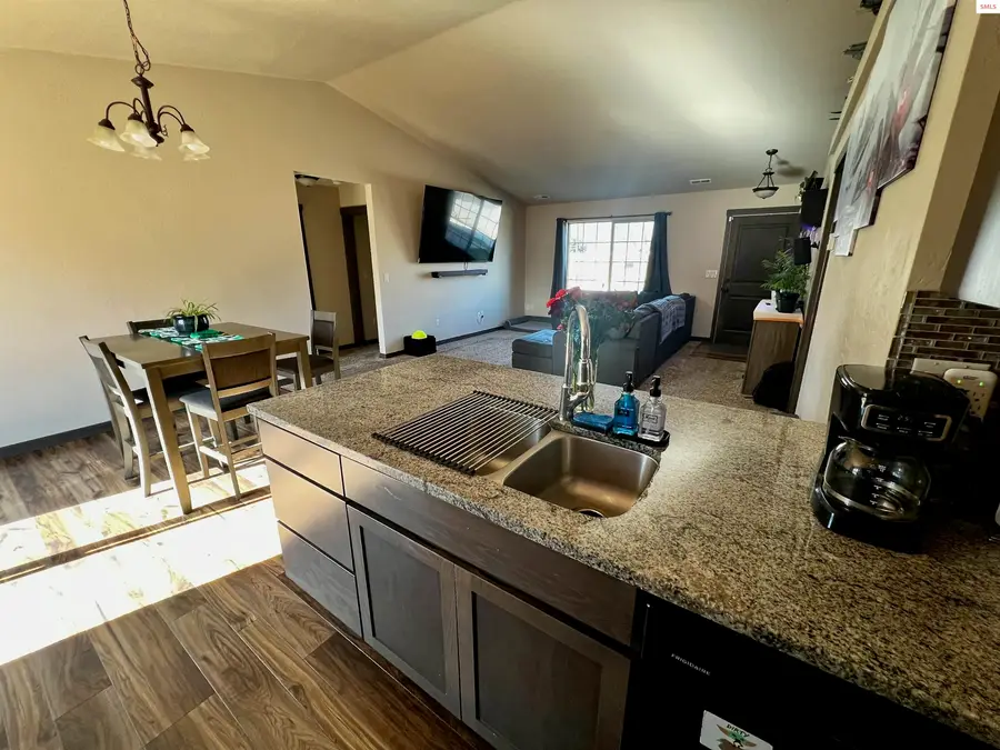 319 Creekview Ct., Sandpoint, ID 83864 - #3