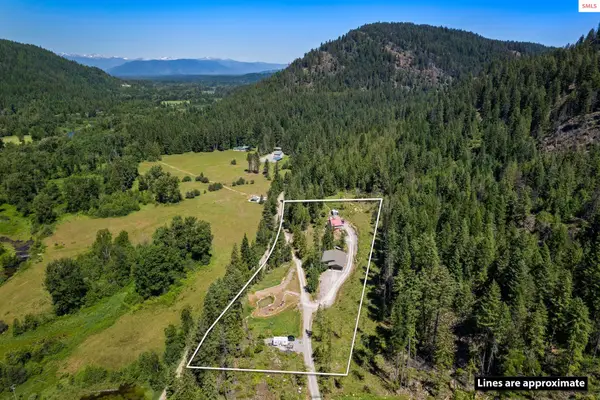 723 Trout Creek Rd, Sandpoint, ID 83864