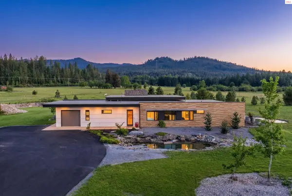 432 Stagecoach Drive, Sagle, ID 83860