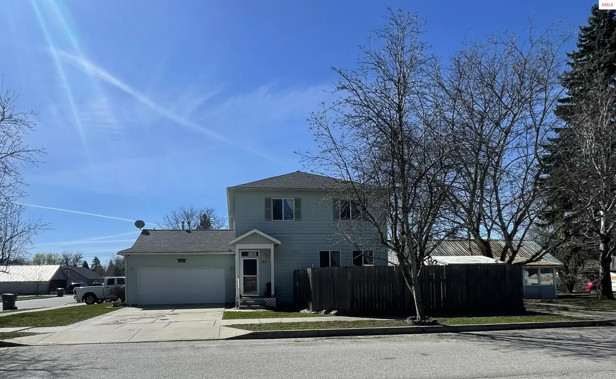 1201 Spruce St, Sandpoint, ID 83864 - #1