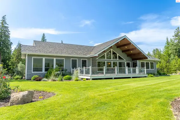 893 Pinnacle Circle, Bonners Ferry, ID 83805