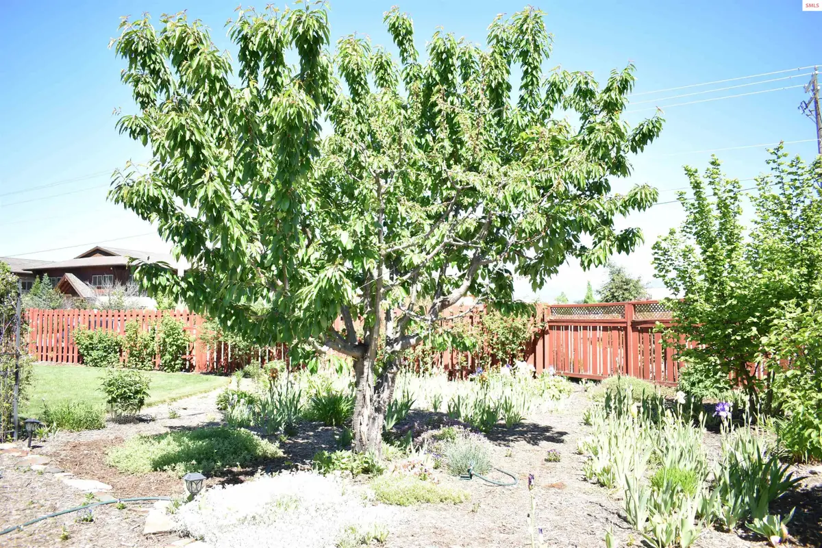 nna Walnut, Sandpoint, ID 83864 - #1