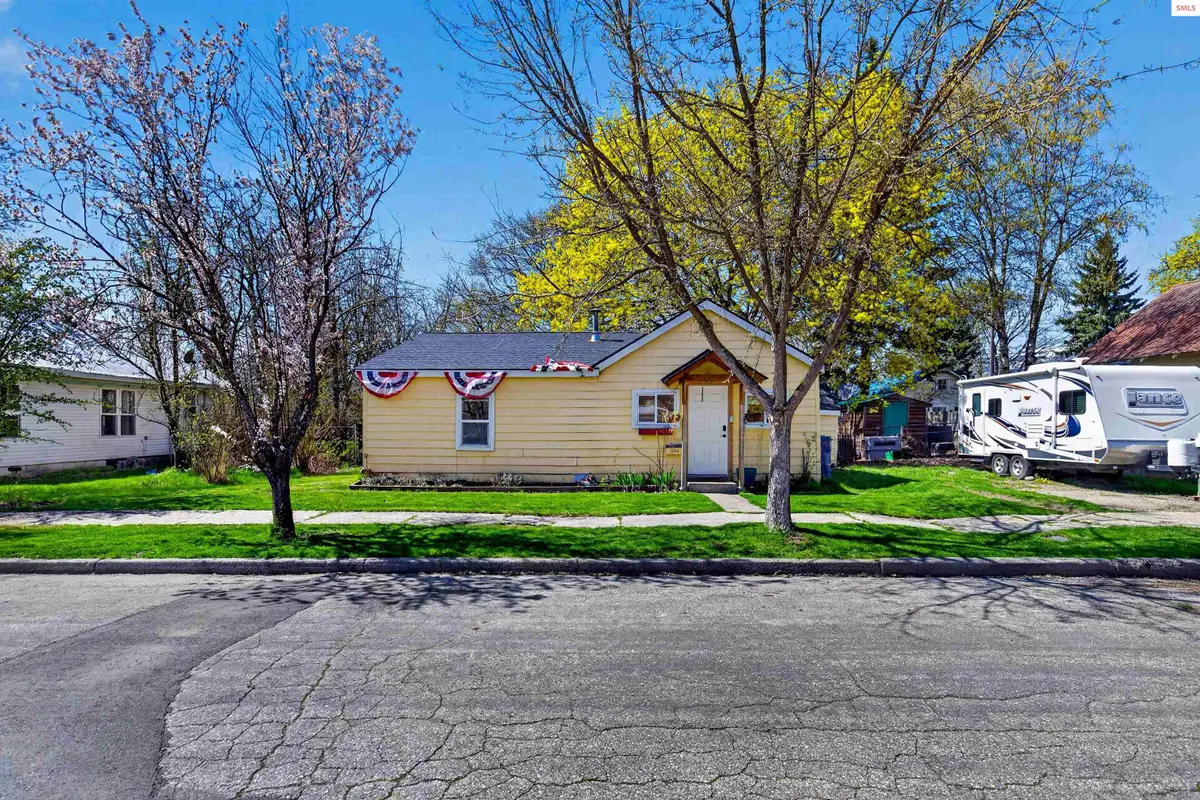 326 Lavina Ave, Sandpoint, ID 83864 - #1