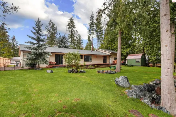 207 Vedelwood Drive, Sandpoint, ID 83864