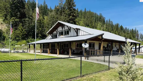 1870 Highway 57, Priest River, ID 83856
