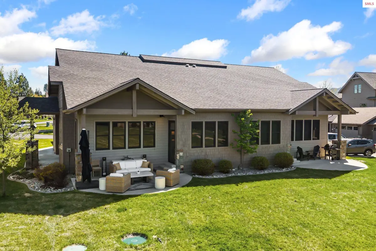 563 Lakeshore Ave, Dover, ID 83825 - #1