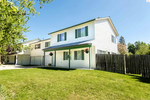 1611 Cedar St, Sandpoint, ID 83864