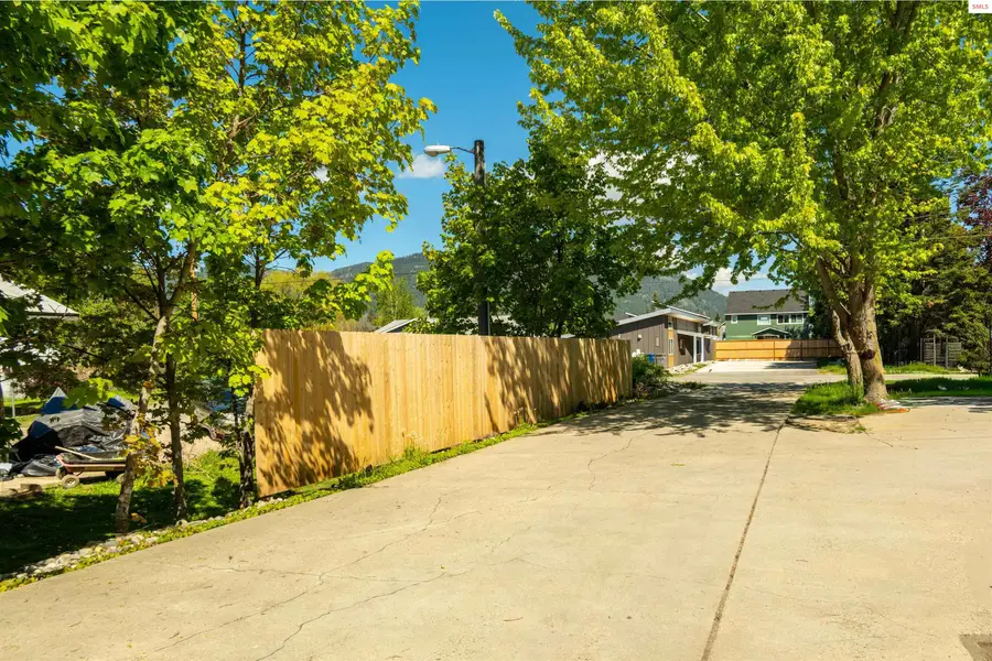 1611 Cedar St, Sandpoint, ID 83864 - #2
