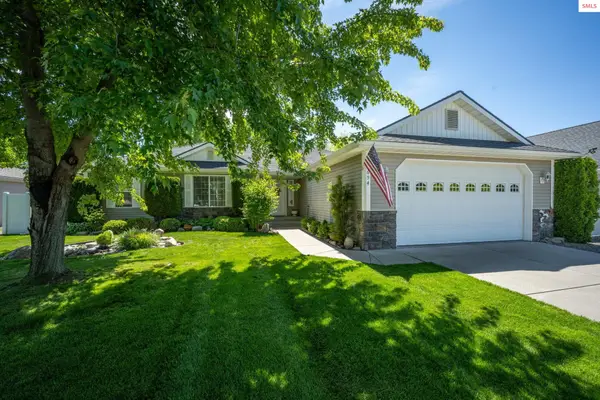 1694 W Cardinal Ave, Hayden, ID 83835