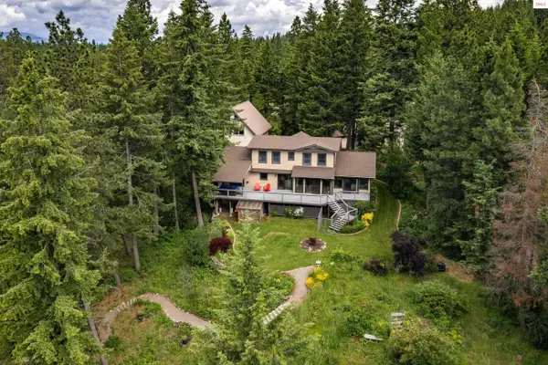 2385 Sunnyside Road, Sandpoint, ID 83864