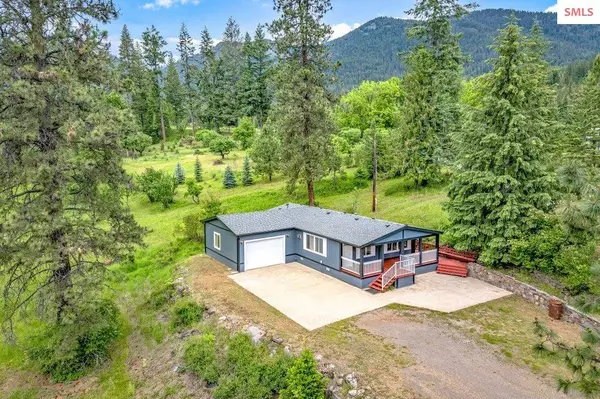 2075 Denton Rd., Hope, ID 83836