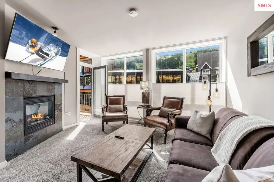 124 Village Ln #203, Sandpoint, ID 83864 - #2