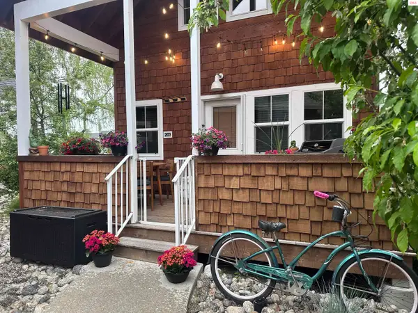 203 Pomrankey Lane, Dover, ID 83825