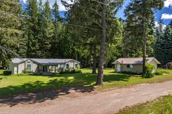 2 Rose Woods Ln, Noxon, MT 59853