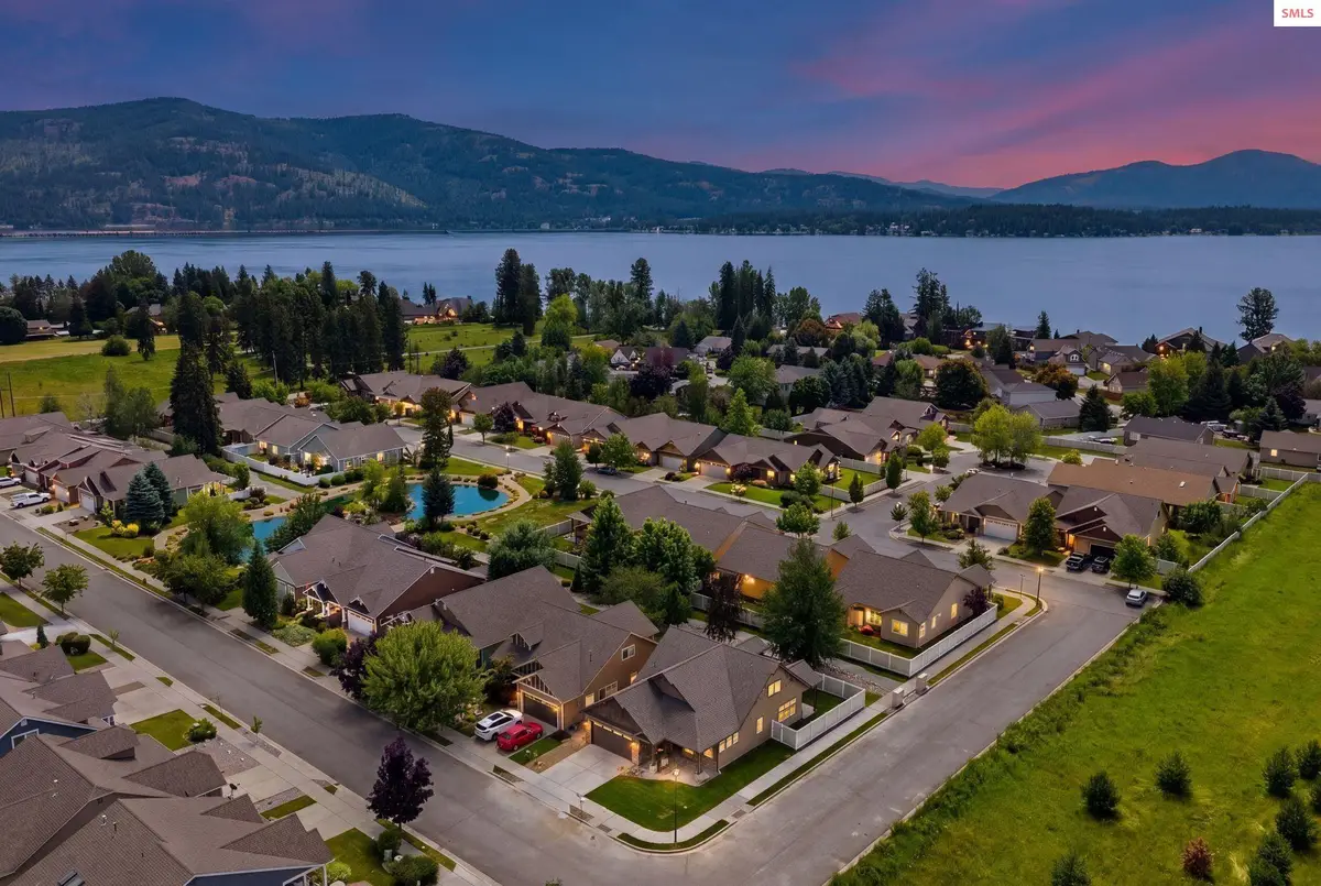 1521 Autumn Ln, Sandpoint, ID 83864 - #1