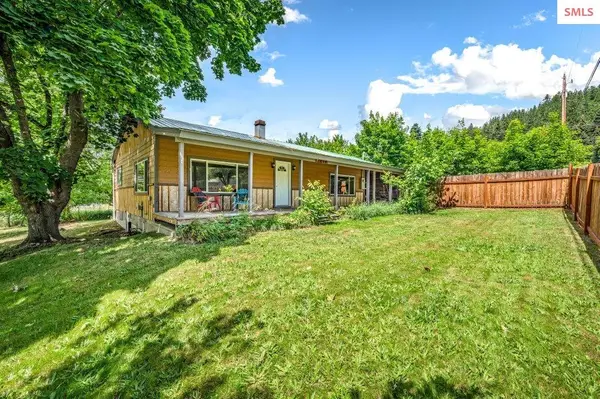 7494 Wells St, Bonners Ferry, ID 83805