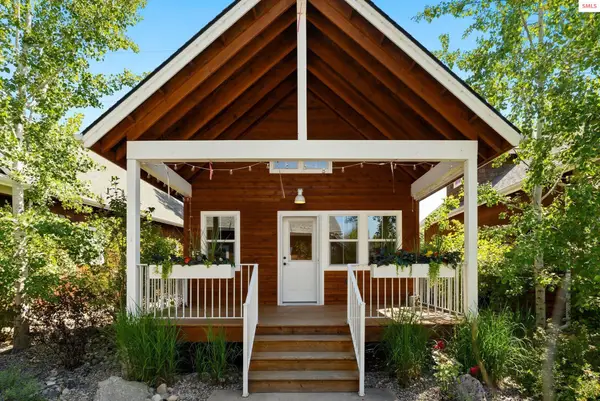 242 Pomrankey Lane, Dover, ID 83825