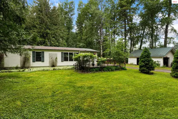 2409 N Boyer Ave, Sandpoint, ID 83864