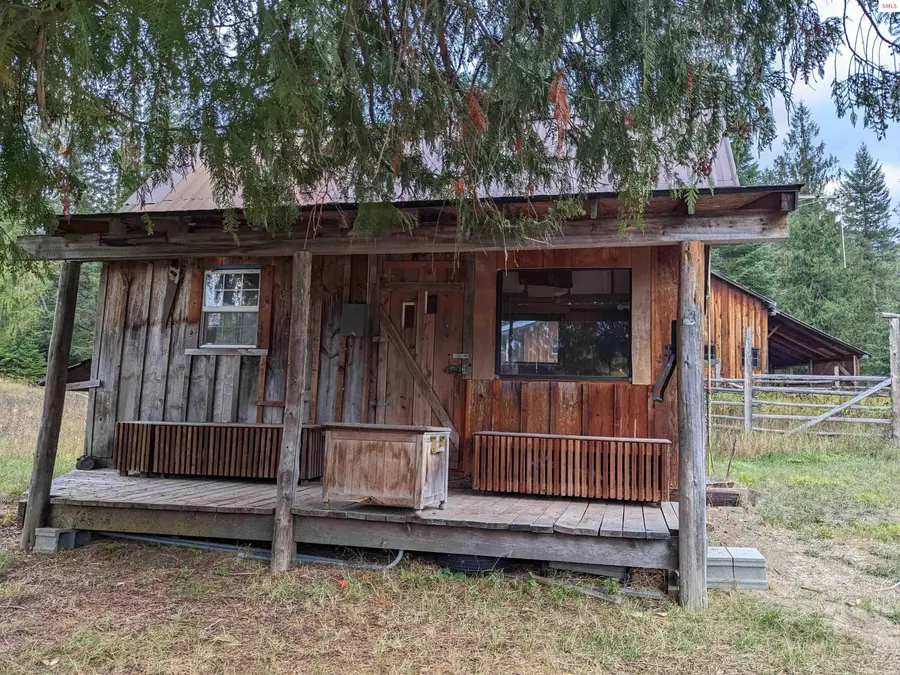 124 Pebble Lane, Bonners Ferry, ID 83805 - #3