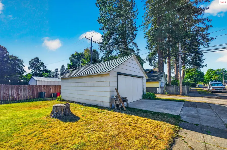 203 N 12th St, Coeur D Alene, ID 83814 - #3