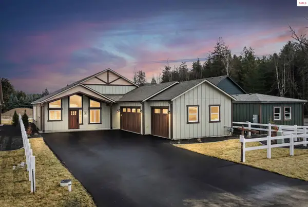 105 Backtrack Rd, Sandpoint, ID 83864
