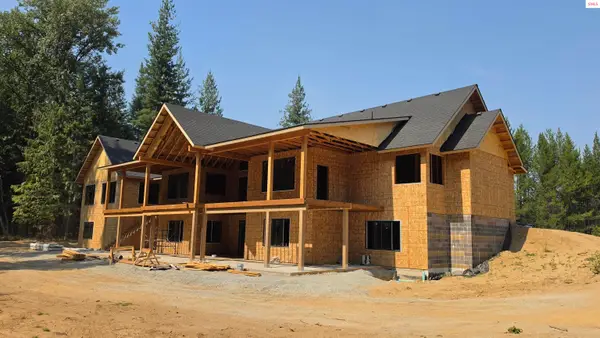 190 Reserve Lane, Sandpoint, ID 83864